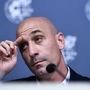 Rubiales darf drei Jahre lang keine Tätigkeit im Fußball ausüben | Rubiales darf drei Jahre lang keine Tätigkeit im Fußball ausüben