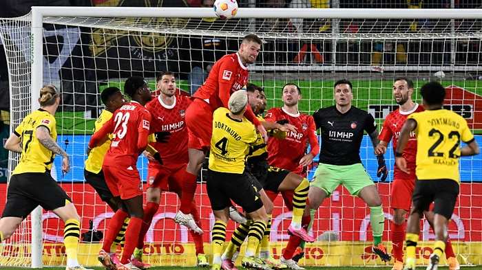 Viel Krampf und wenig Erbauliches bei Dortmund in Heidenheim | Viel Krampf und wenig Erbauliches bei Dortmund in Heidenheim