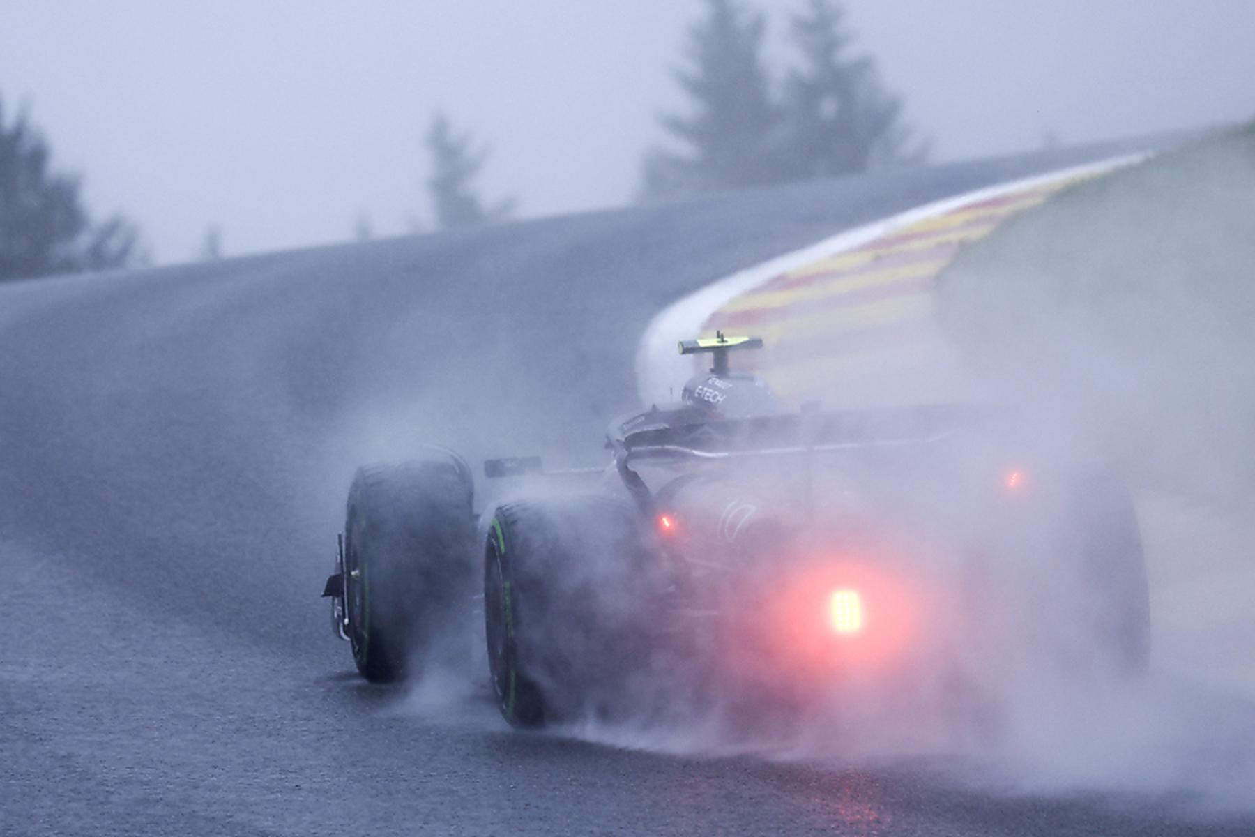 Spa-Francorchamps: Verstappen mit Bestzeit im Regen-Training in Spa