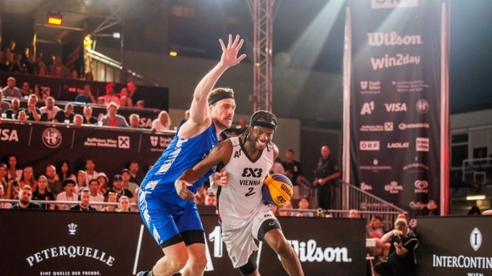 Quincy Diggs/r. setzt sich in Szene | Quincy Diggs/r. setzt sich in Szene