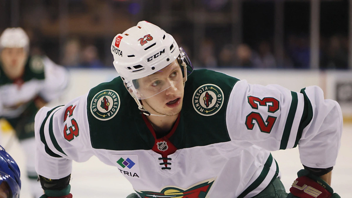 Marco Rossi hat über 100 Scorerpunkte in der NHL erreicht | Marco Rossi hat über 100 Scorerpunkte in der NHL erreicht