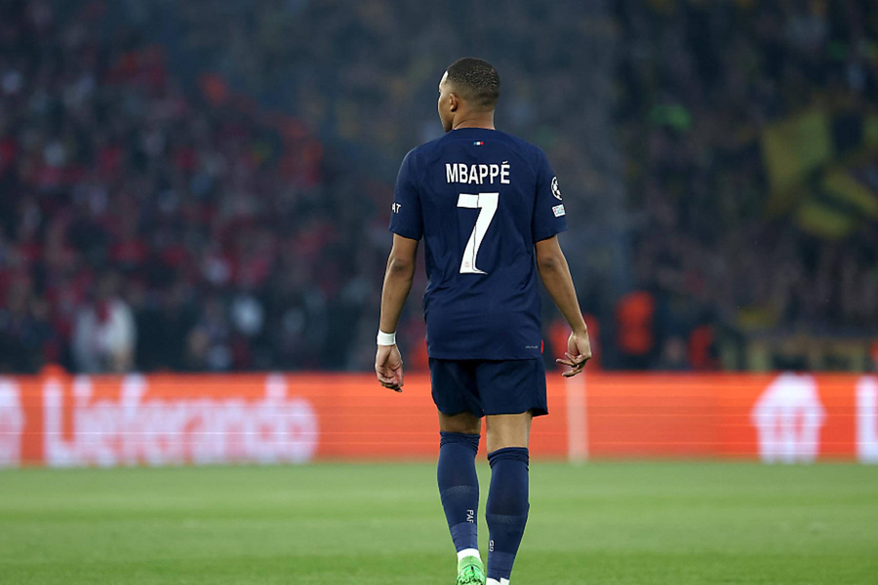 Paris: Fußball-Superstar Mbappé kündigt Abschied von PSG an