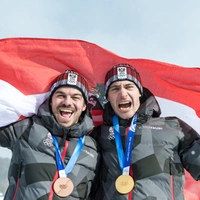 Hämmerle (r.) und Dusek standen gemeinsam am Podest