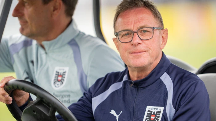 Ralf Rangnick bleibt am Steuer | Ralf Rangnick bleibt am Steuer