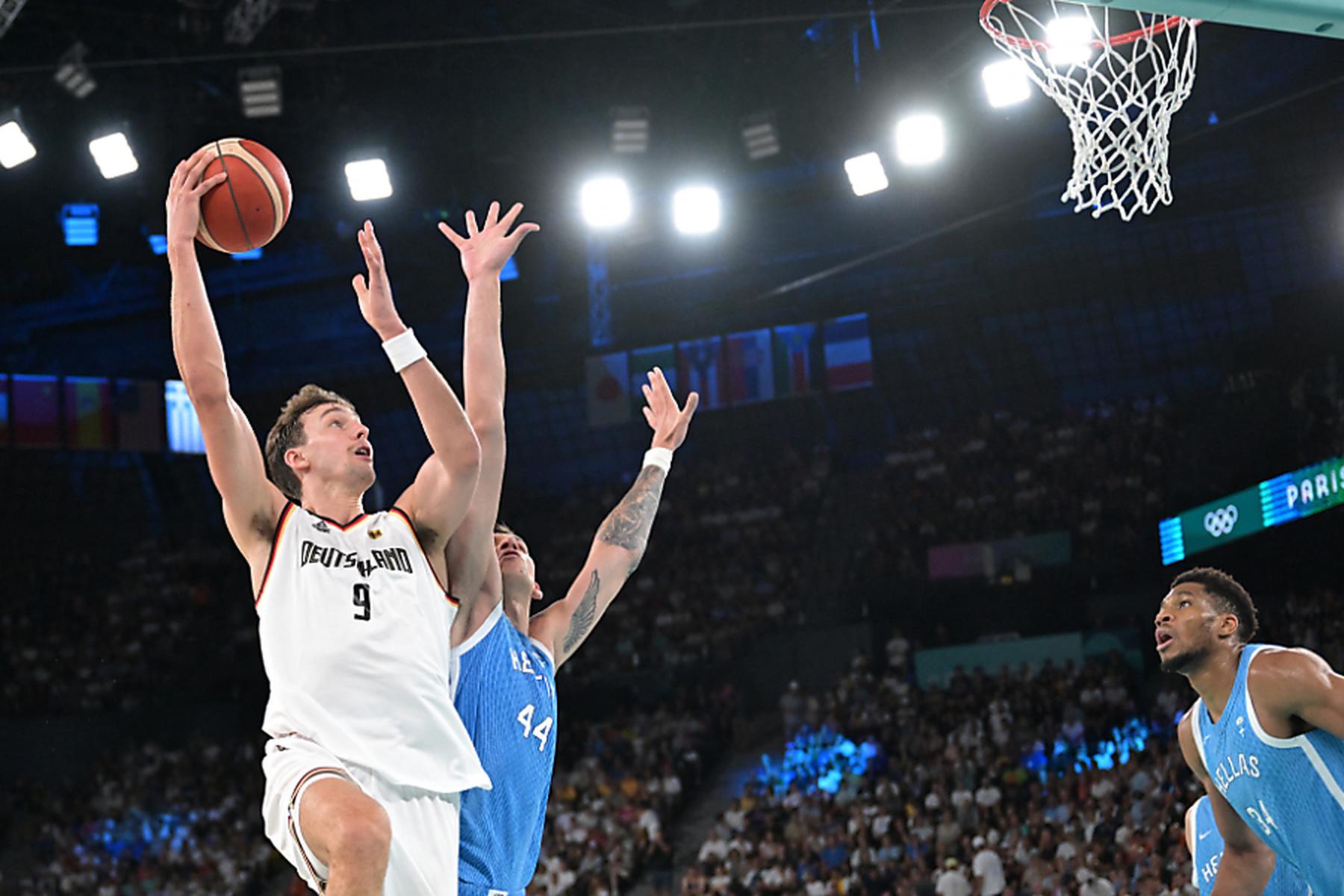 Paris: Deutsche Basketballer ziehen ins Halbfinale ein