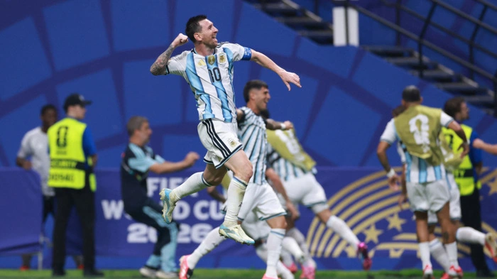 Messi und Argentinier jubelten | Messi und Argentinier jubelten