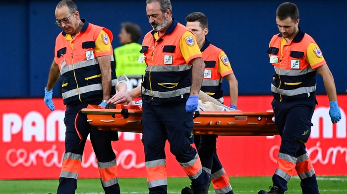 Ter Stegen schwer am Knie verletzt | Ter Stegen schwer am Knie verletzt