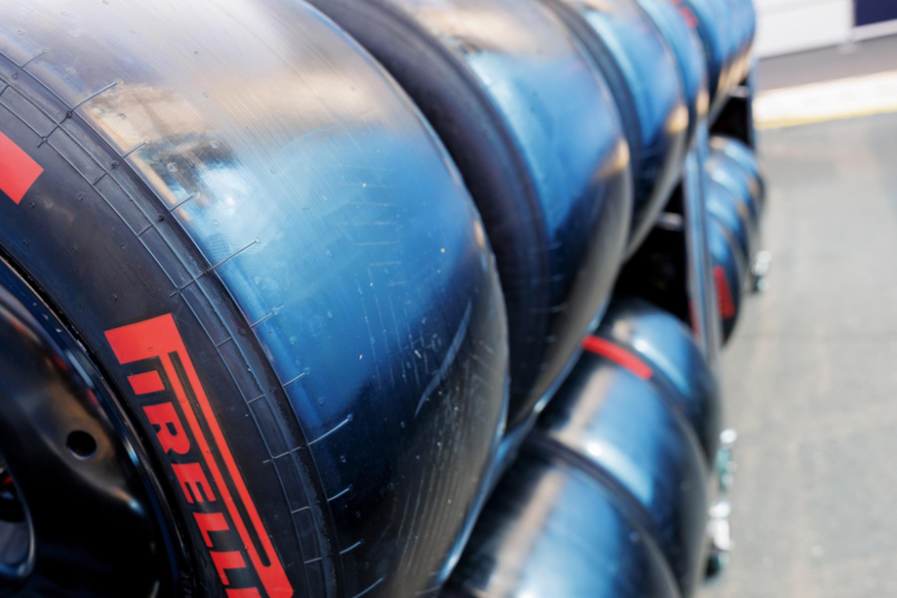 V Katarju omejili število krogov na pnevmatike v Formuli 1