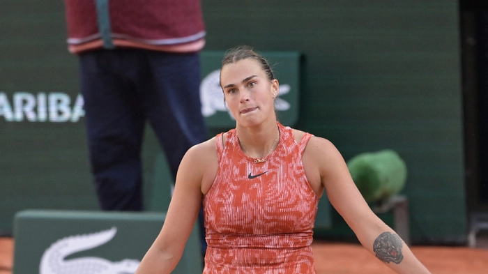 Sabalenka muss in Wimbledon verletzt zuschauen | Sabalenka muss in Wimbledon verletzt zuschauen