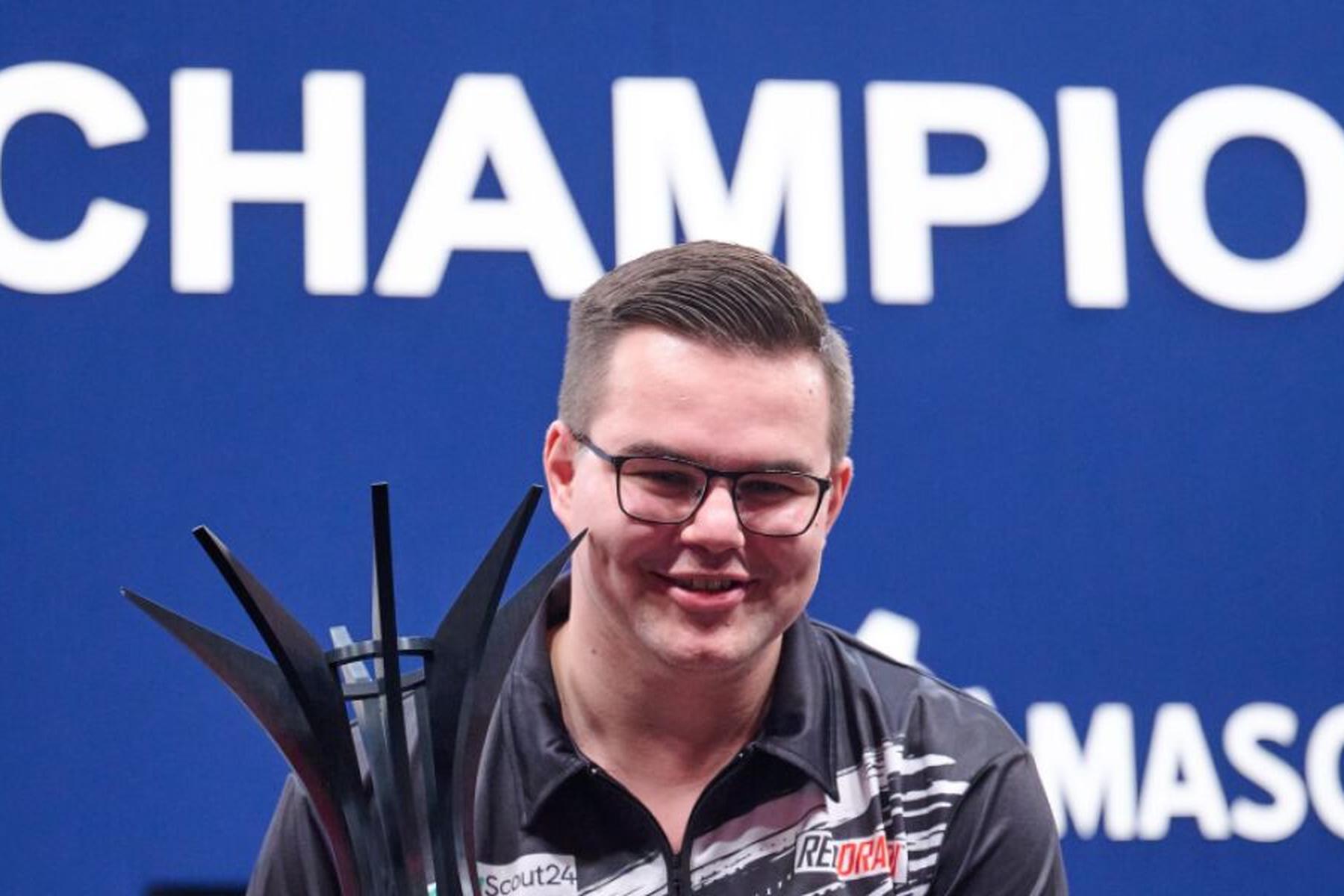 Dortmund: Van Veen kürt sich zum jüngsten Darts-Europameister