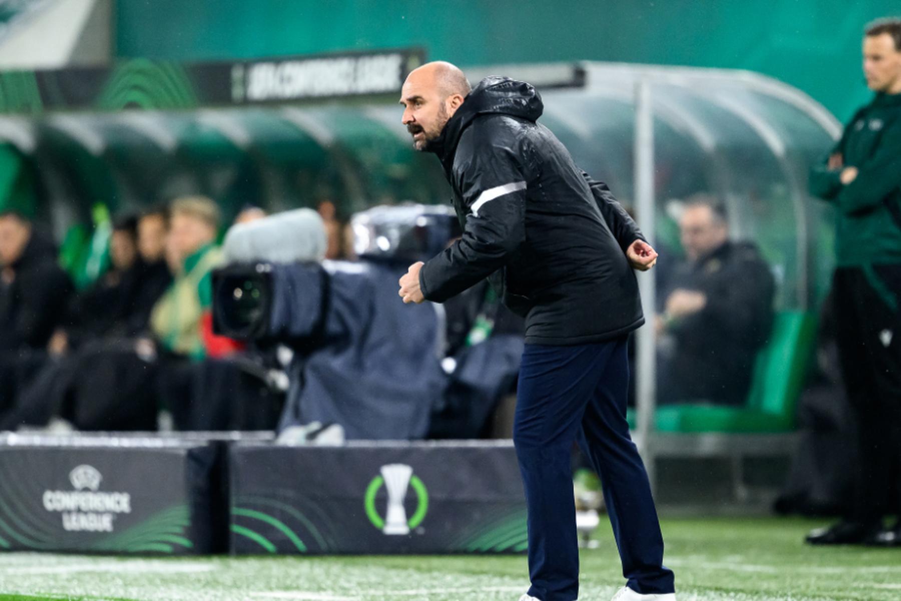 Belgrad: Trainer bricht während Spiel in Serbien zusammen und stirbt