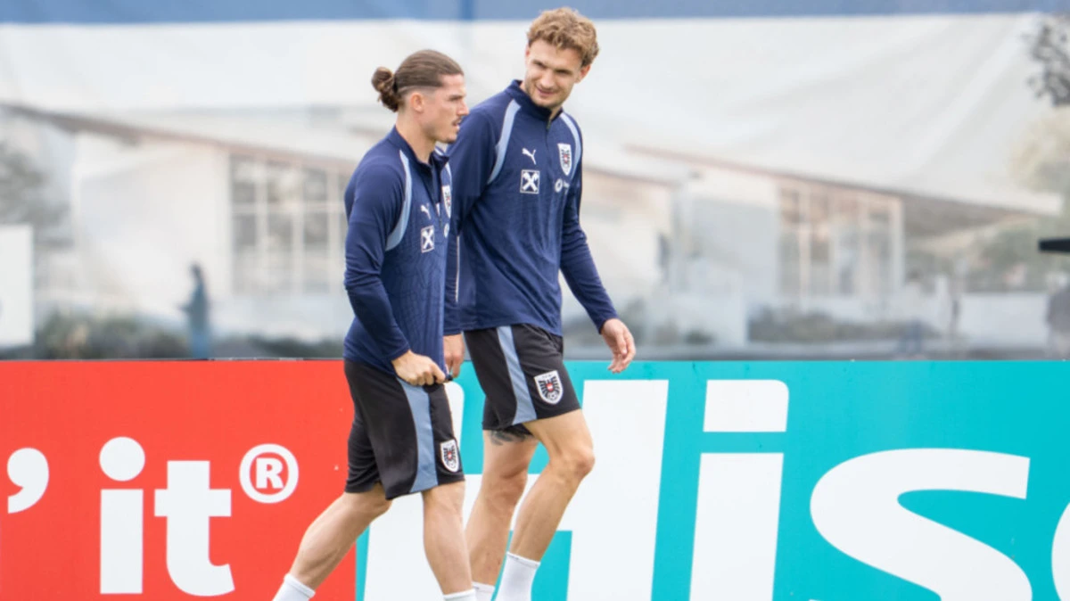 Posch im Freitag-Training auf dem Platz | Posch im Freitag-Training auf dem Platz