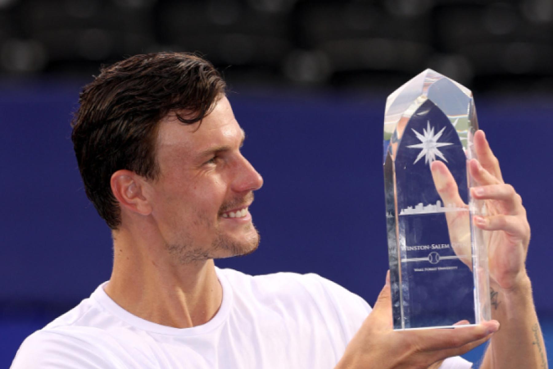 Winston-Salem (North Carolina): Fucsovics vor Davis Cup gegen ÖTV mit Hartplatz-Titeldebüt