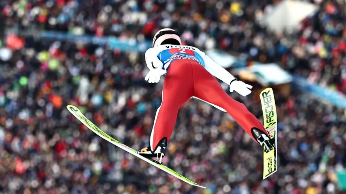 Hörl segelt am Neujahrstag Richtung Podest | Hörl segelt am Neujahrstag Richtung Podest