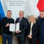 ÖFB und Ukraine-Verbandschef Shevchenko unterzeichneten Abkommen | ÖFB und Ukraine-Verbandschef Shevchenko unterzeichneten Abkommen
