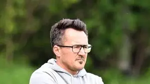 Fussball, 2024 l04-28;  UL Ost ASV blau/weiss - Mittlern weiss
im  Bild:  Mittlern Roman Kerschhakl
PhotoCredit: Hermann Sobe