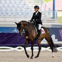 Pepo Puch mit seinem neuen Sportpartner „Royal Choice“