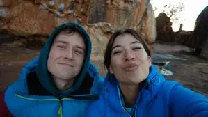 Nicolai Uznik mit Freundin und Kletterin Sofya Yokoyama. Das Paar geht durch dick und dünn