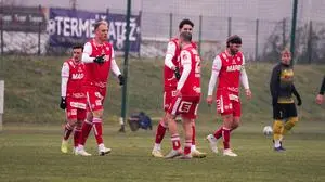 Alexander Hofleitner (2.v.l.) traf schon wieder