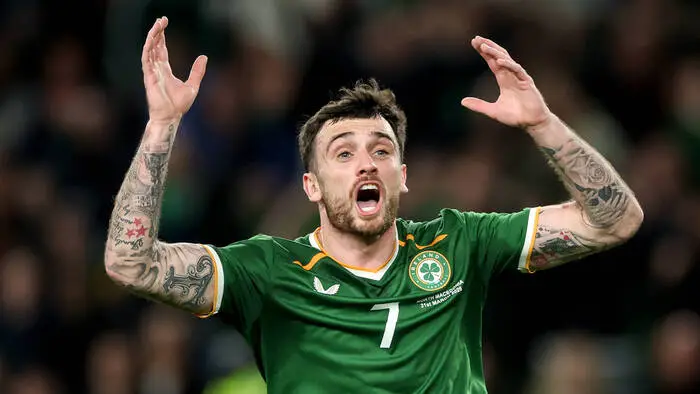 Troy Parrott debütierte einst mit 17 für Irland