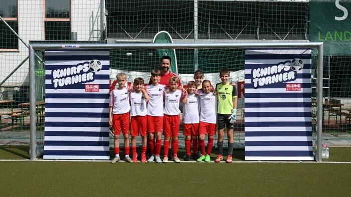 Das Team aus Bärnbach: Erik Schriebl, Luca Stangl, Tobias Riegler, Wolfgang Zotter, Maximilian Marcher, Ferdinand Zotter, Alberto Carlos, Jakob Prettenthaler (v.l.)