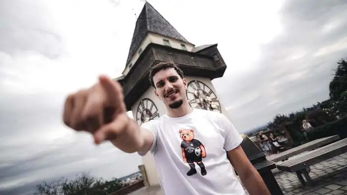 Valmir Matoshi hat den Uhrturm schon einmal besichtigt