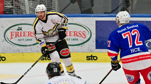 Im ersten Finalspiel der Unterliga Mitte erzielte Benjamin Petrik für das Carinthian Team drei Tore und drei Assists