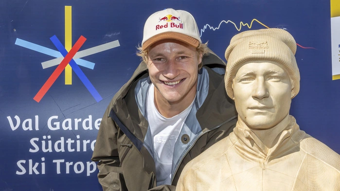 Marco Odermatt holte sich in Gröden „seinen“ Holzkopf ab 
