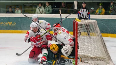 Felix Nussbacher im Tor der Kapfenberger 