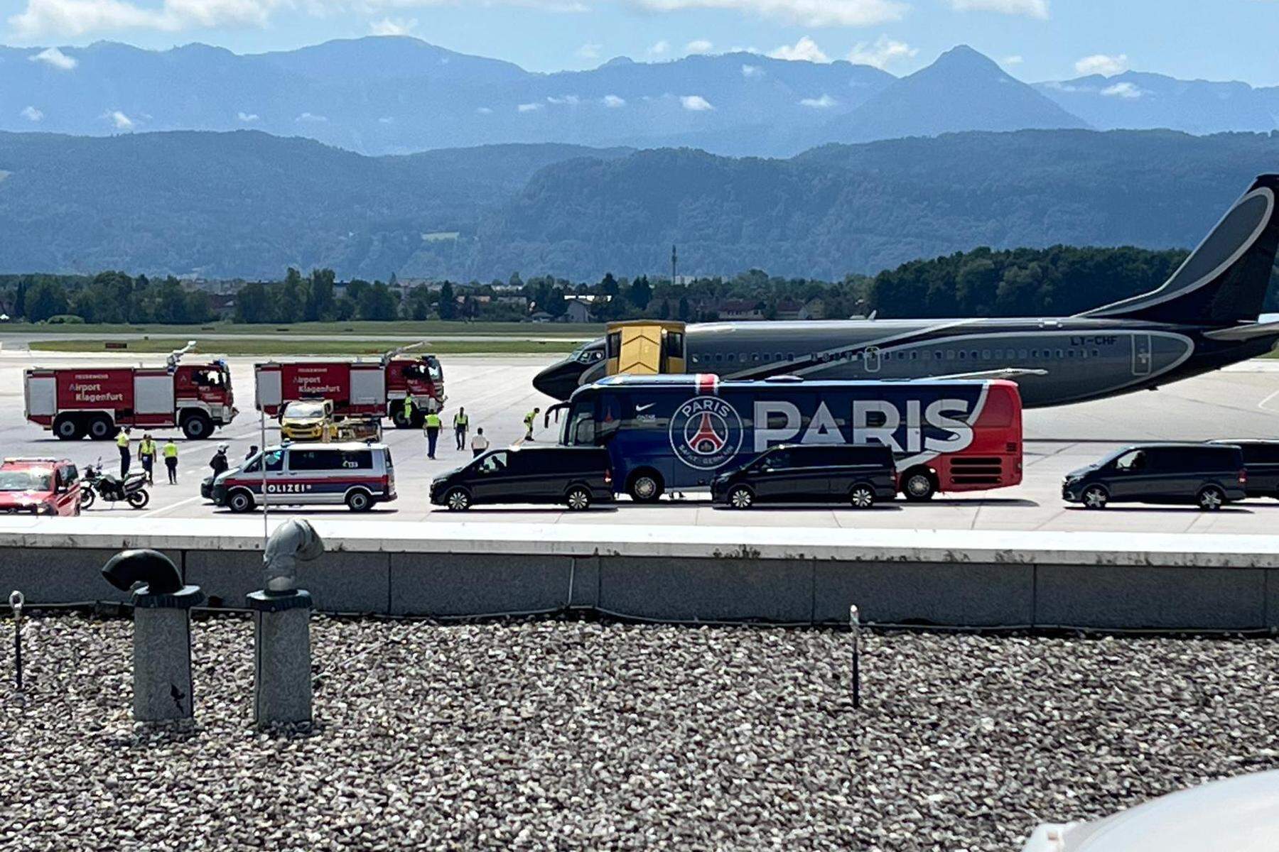 Feuer nach Landung von Paris St. Germain in Klagenfurt