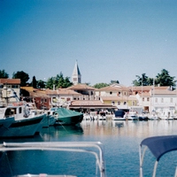 Der Hafen von Novigrad als Analogfoto festgehalten