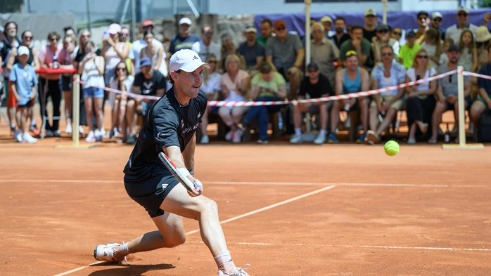 Dominic Thiem gewann sein Landesliga-Duell klar