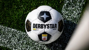 Der Ball für die kommende Spielzeit