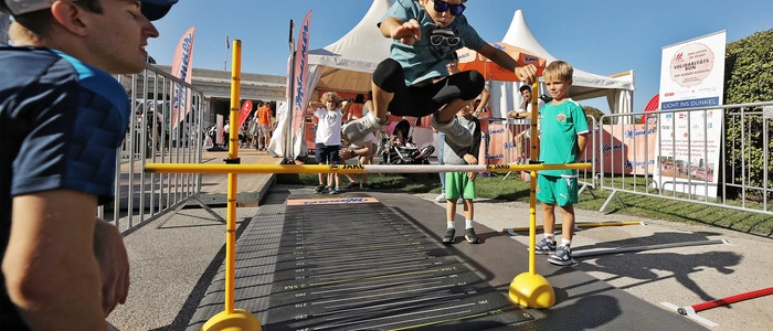 Hoch hinaus! Beim „Tag des Sports“ der Kleinen Zeitung kann man am Sonntag im Grazer Stadtpark etliche Sportarten ausprobieren