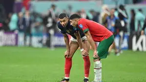 2022 standen sich Kylian Mbappe (links) und Achraf Hakimi bereits gegenüber