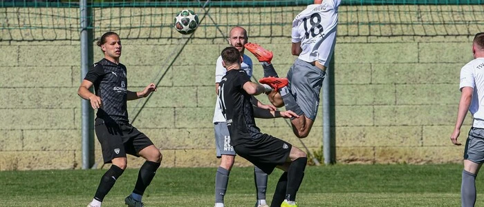 Nico Resch aus Rohrbach trifft auf seinen Schwager