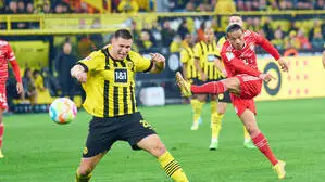 Niklas Süle (links) hört auf