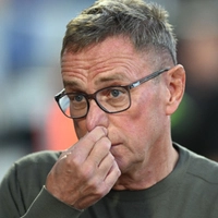 Rangnick rümpfte über Kosovo-Rasen die Nase