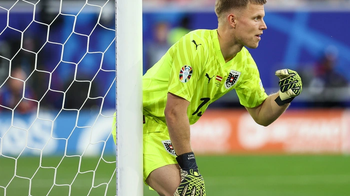 Patrick Pentz: 5 - Der Bröndby-Goalie erhielt zu Recht den Vorzug vor Heinz Lindner. Der 27-Jährige zeigte eine starke Leistung, war beim Eigentor von Maximilian Wöber ohne Chance. Er verhinderte mit Reflexen weitere Treffer der Franzosen.
