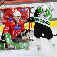 KAC-Keeper Christian Engstrand feierte ein Shut-out, und seinen zweiten Sieg für die Rotjacken