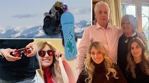 Anna Gasser strahlt und freut sich auf Olympia, rechts mit Mama Lisbeth, Papa Peter und Schwester Eva