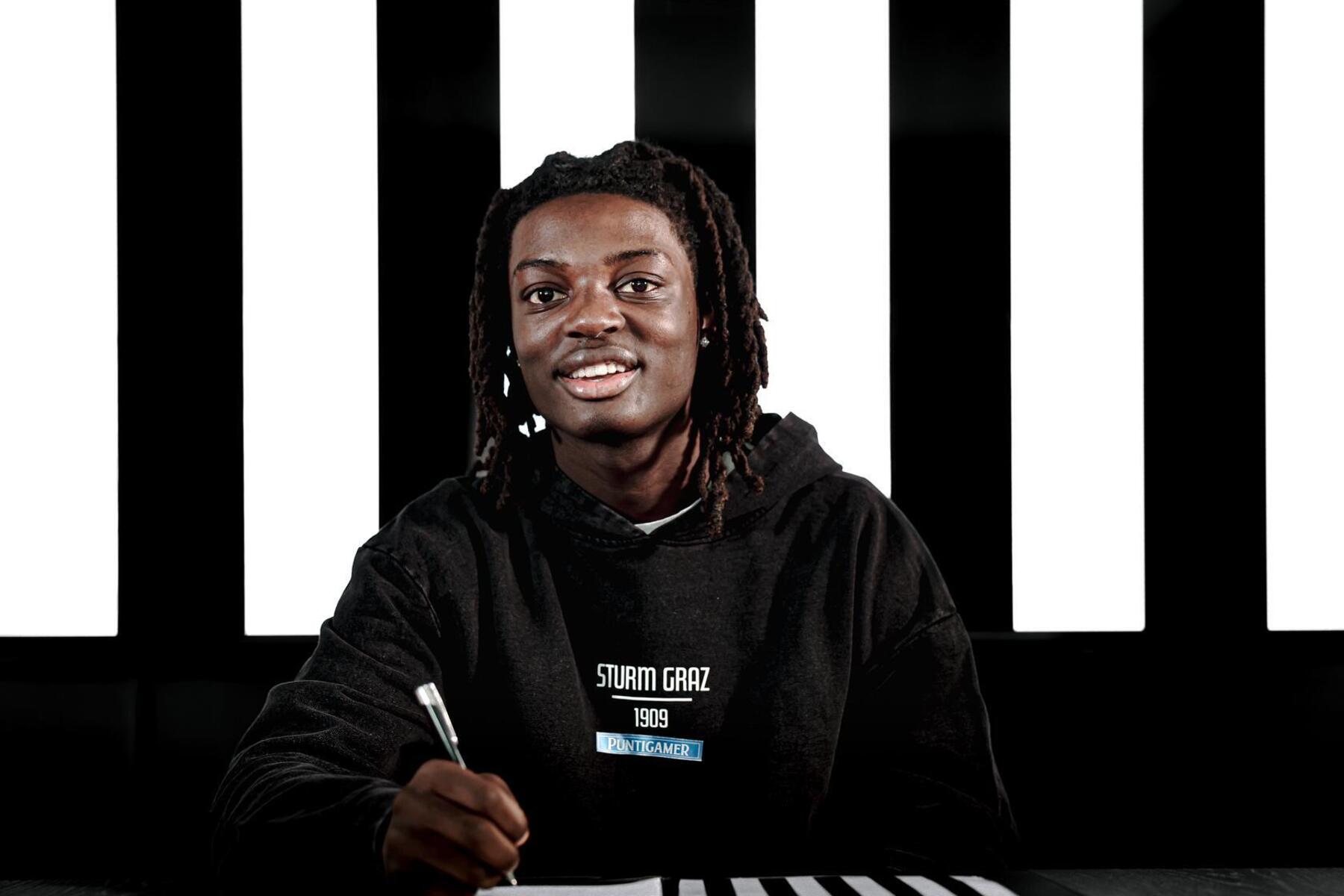 Elijah Roche: Der SK Sturm verpflichtet einen Innenverteidiger