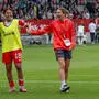 Bisher konnte Barbara Dunst (rechts) noch kein Spiel für die Bayern absolvieren