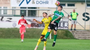 Marvin Hernaus (rechts) sorgt für die Weizer Tore