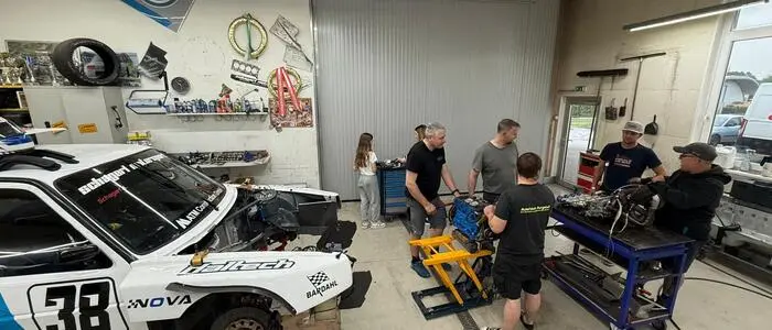 In der Garage von Karl Schagerl ging es rund