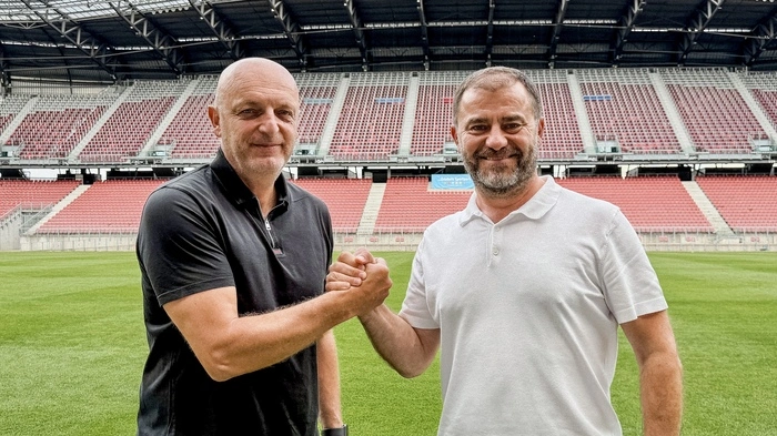 Austria Chefcoach Slobodan Grubor mit Boss Zeljko Karajica