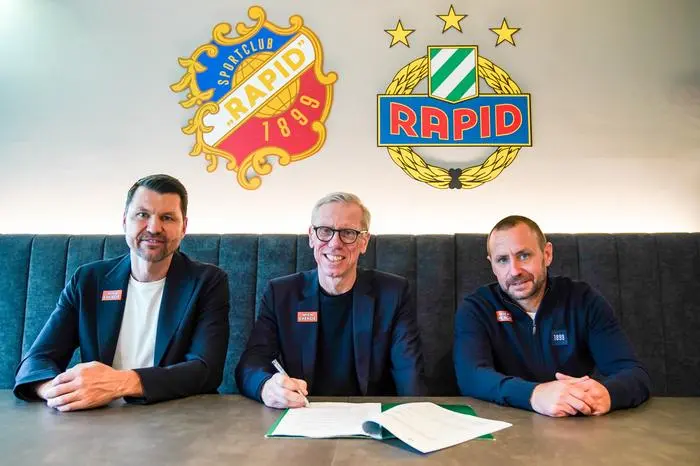 Bild zeigt: Markus Katzer, Peter Stöger, Steffen Hofmann ; Date: 22.05.25 ; SCR x Stöger ;Andreas Graf | SK Rapid Wien