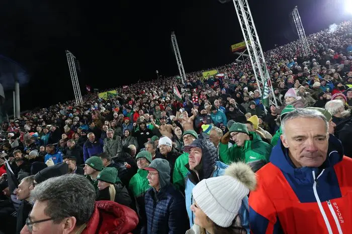 SCHLADMING,AUSTRIA,29.JAN.25 - ALPINE SKIING - FIS World Cup, night slalom, men. Image shows fans. Photo: GEPA pictures/ Hans Oberlaender