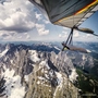 Alexandra Serebrennikova, hier über dem Kaisergebirge in Tirol, ist passionierte Drachenfliegerin