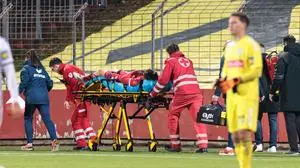 MARIA ENZERSDORF,AUSTRIA,05.DEC.25 - SOCCER - ADMIRAL 2. Liga, Admira Wacker vs Kapfenberger SV 1919. Image shows the injury of Noah Felix Knabl (KSV). Photo: GEPA pictures/ Armin Rauthner